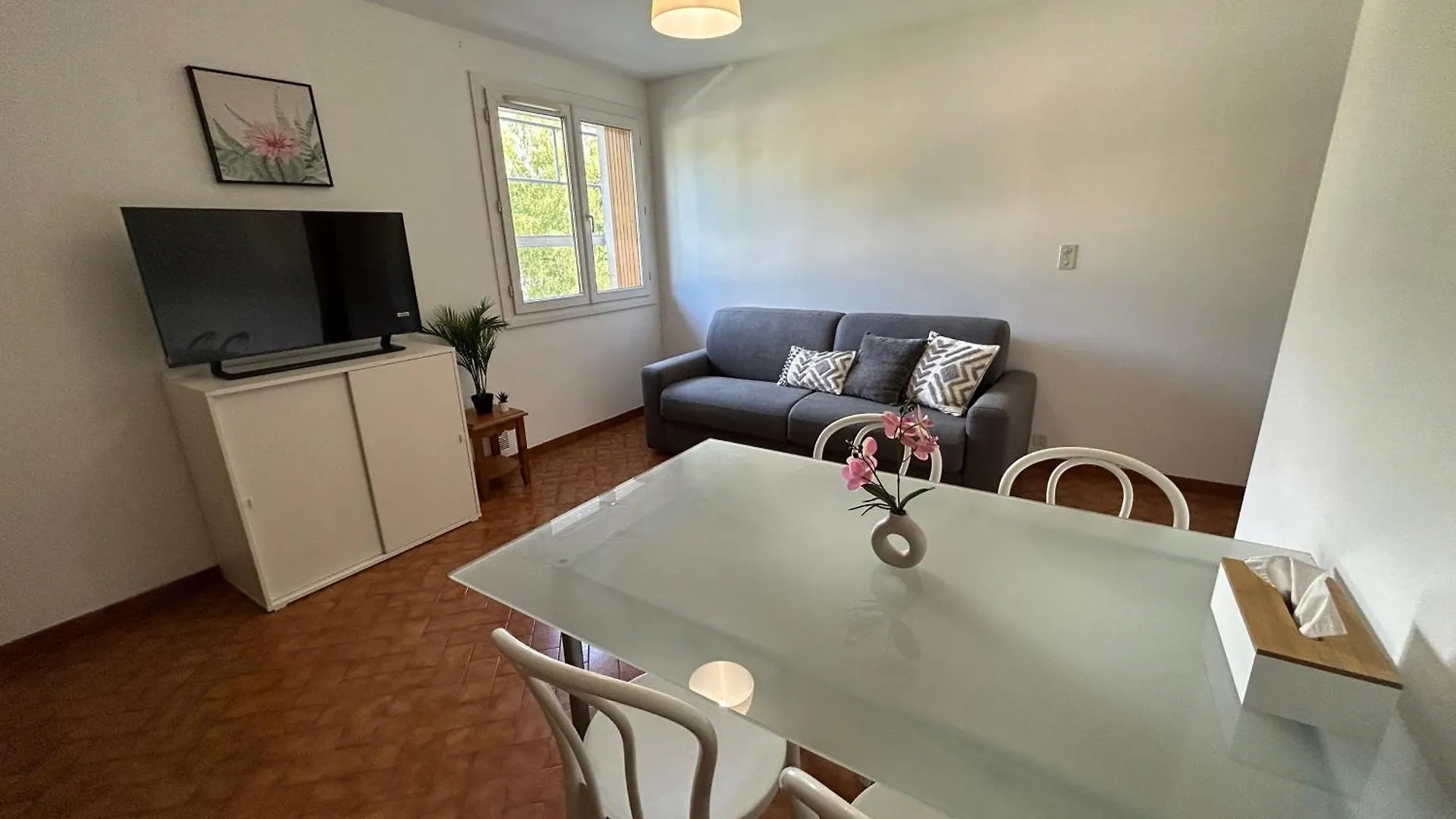 Raphael Apartman Aix-les-Bains 0*,